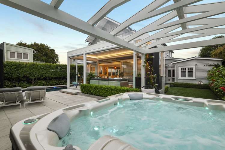 11 Bridge View Road Birkenhead_6