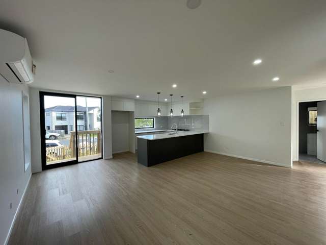 16A Janome Place Bucklands Beach_4