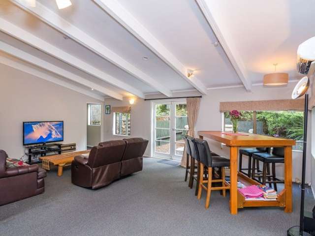 7c Tiniroa Grove Silverstream_3