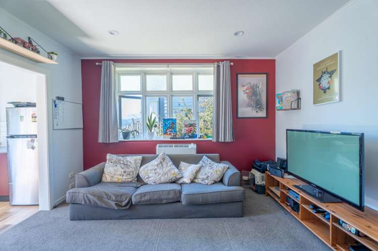 17 Sidey Street Calton Hill_13