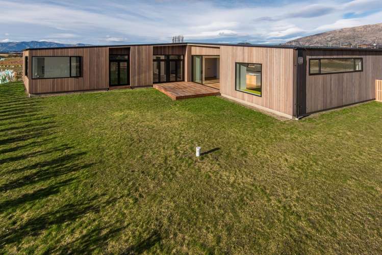38 Stackbrae Avenue Wanaka_17