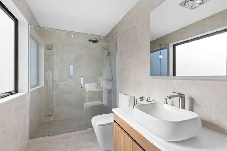 64 Malahide Drive Flat Bush_20