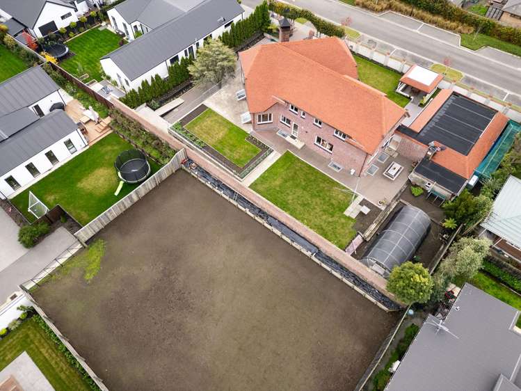 7 Nederland Avenue Burwood_38