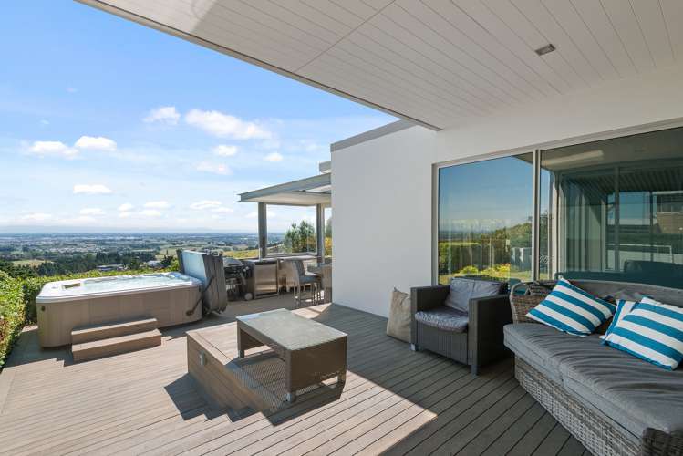 8 The Ridge Kennedys Bush_12