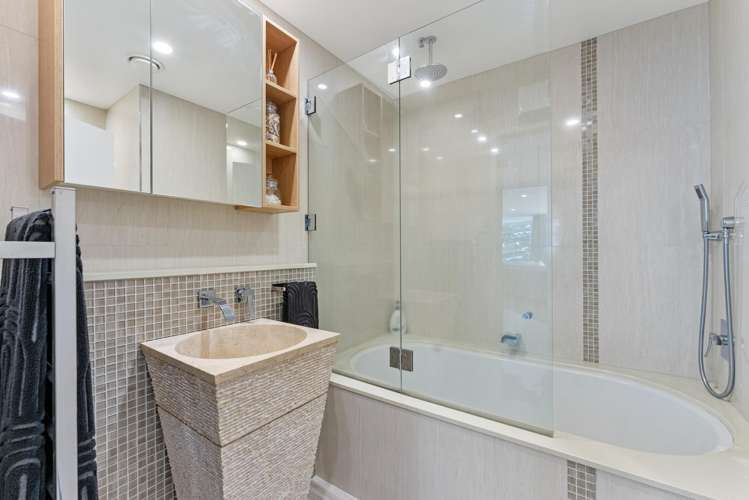 3A/1 Marine Parade Mt Maunganui_17