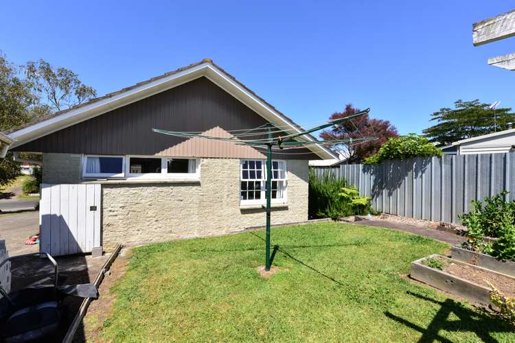 3 Joanna Place Deanwell_14