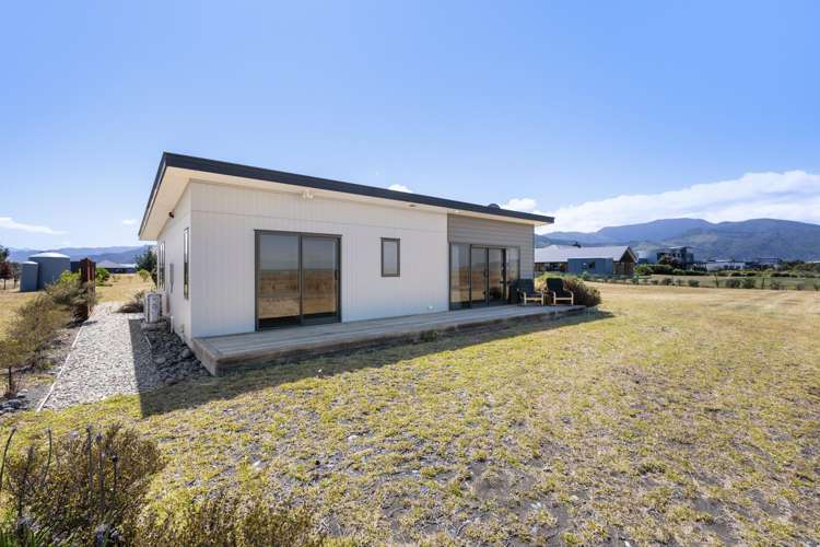 27 Ocean View Crescent Rarangi_20