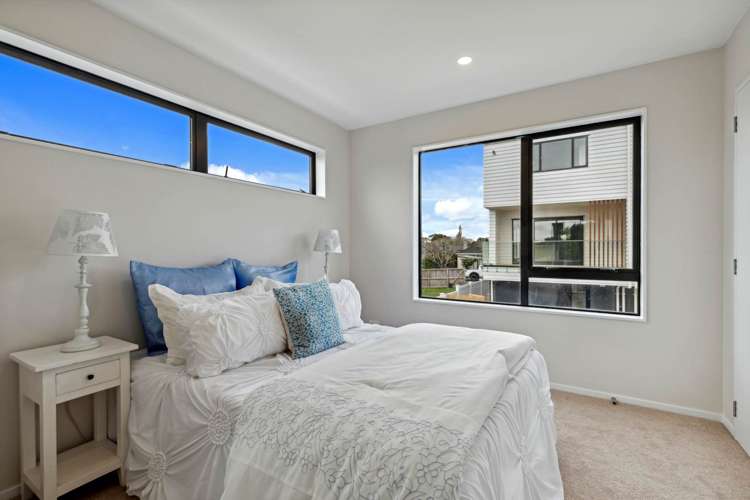 2F Glenford Lane Te Atatu Peninsula_9