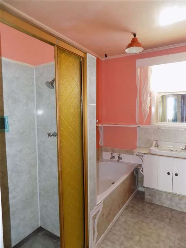 2 Orchard Road Waihi_5