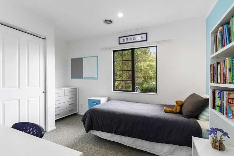 14 Waikare Street Karori_9