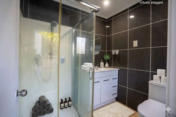 2/55 Ennis Avenue Pakuranga Heights_5