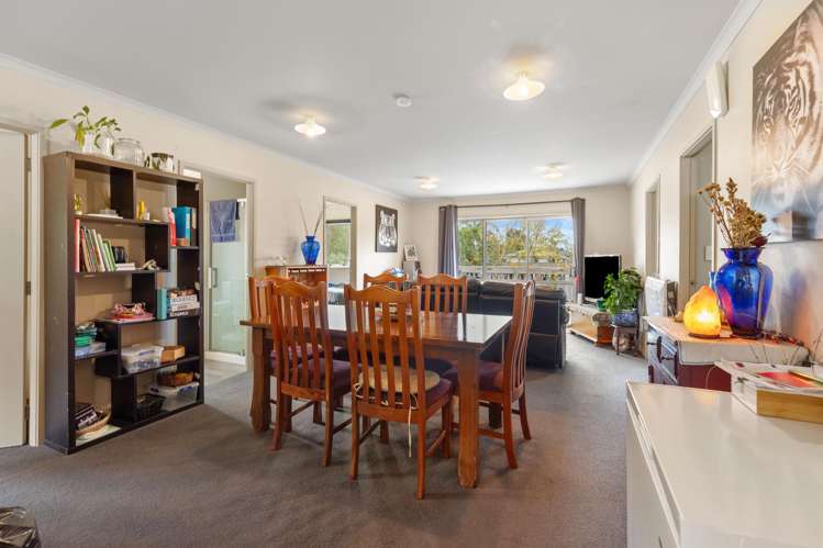 23 Dunrobbin Place_2