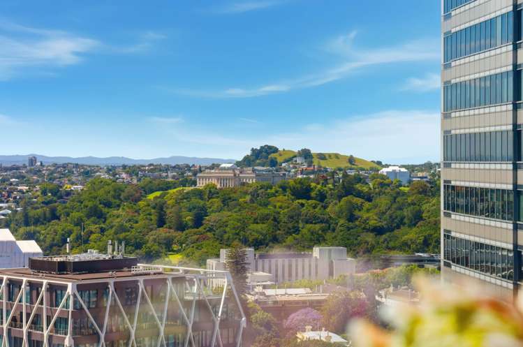 3404/10 Commerce Street City Centre_13