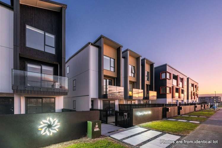 31 Flat Bush School Road_0