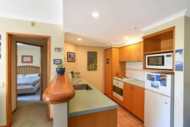 203/139 Fernhill Road Fernhill/Sunshine Bay_5