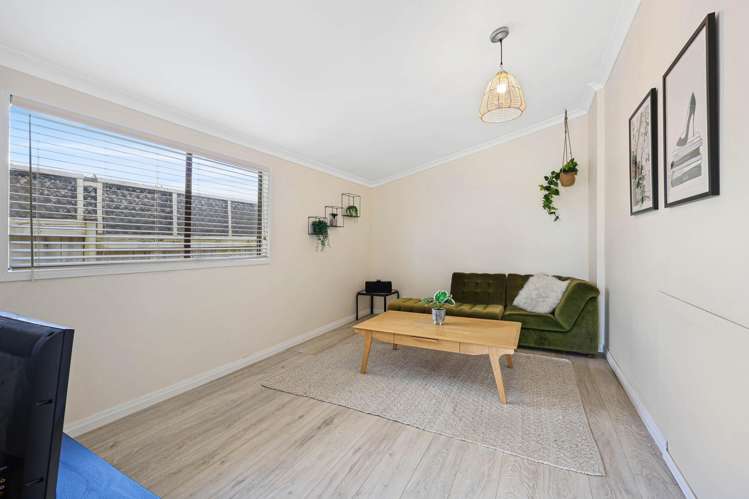 2/34 Tupaki Place Pakuranga Heights_10