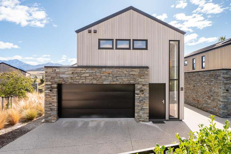 2 Eichardt Place Jacks Point_18