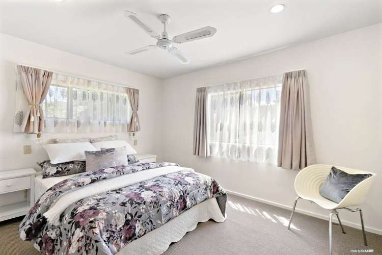 9a Stephen Lysnar Place Hillsborough_12