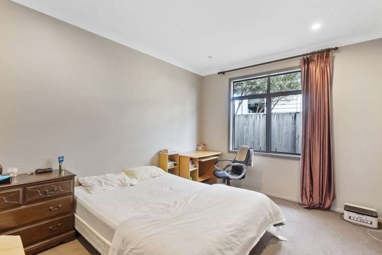 14 Thistlewood Avenue Hamilton East_10