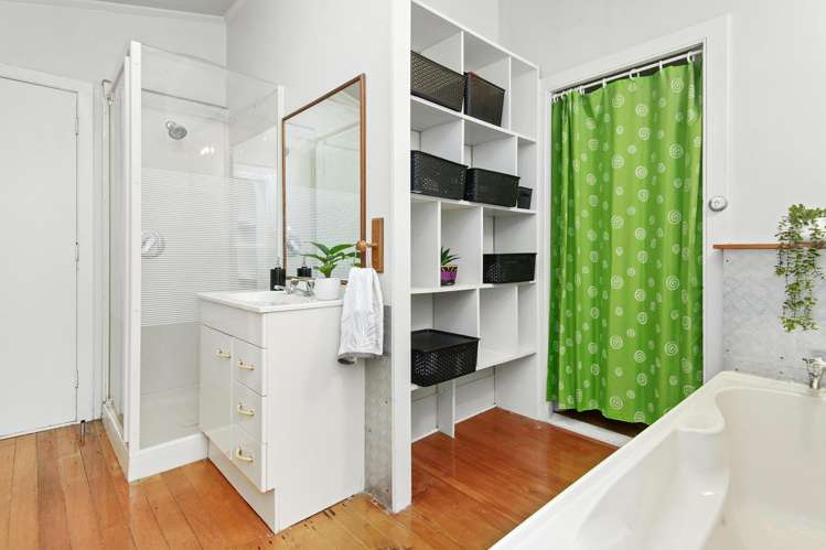 5 South Street Tawa_10