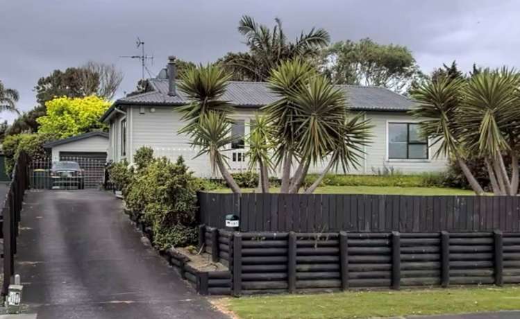 185 Carnoustie Drive Wattle Downs_1