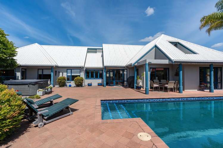 5 Earls Court Hillcrest_19