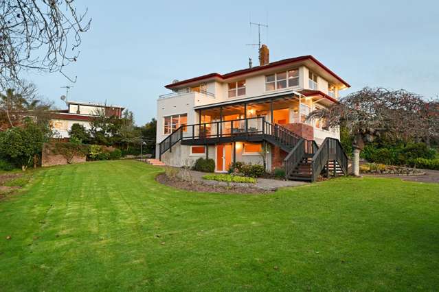 148 Lake Crescent Hamilton Lake_2