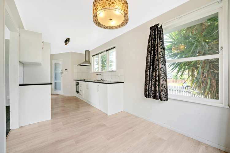 3 Chisholm Place Mangere East_5