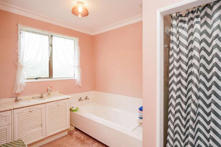 71 Matua Road Otatara_12