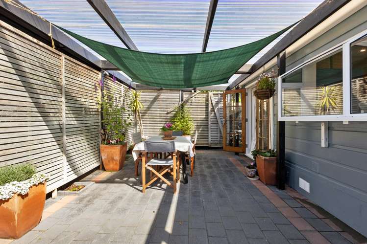 39 Marine Parade Seatoun_18