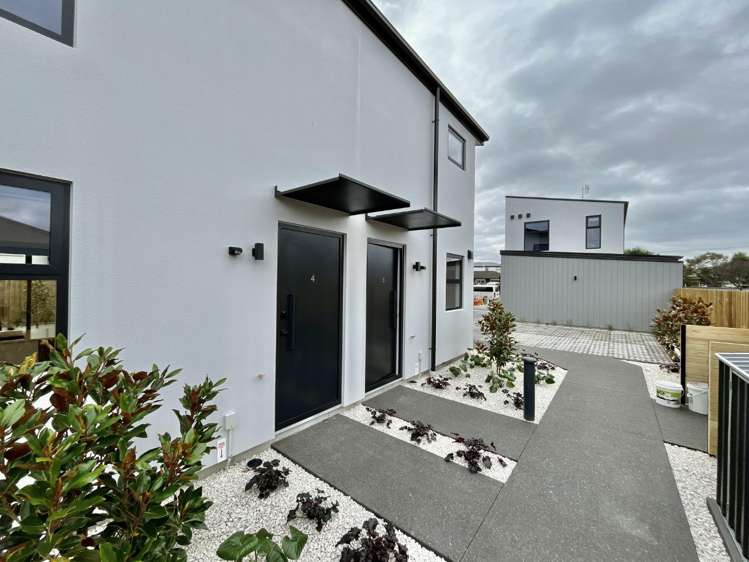 4/33 Diamond Avenue 10222_16