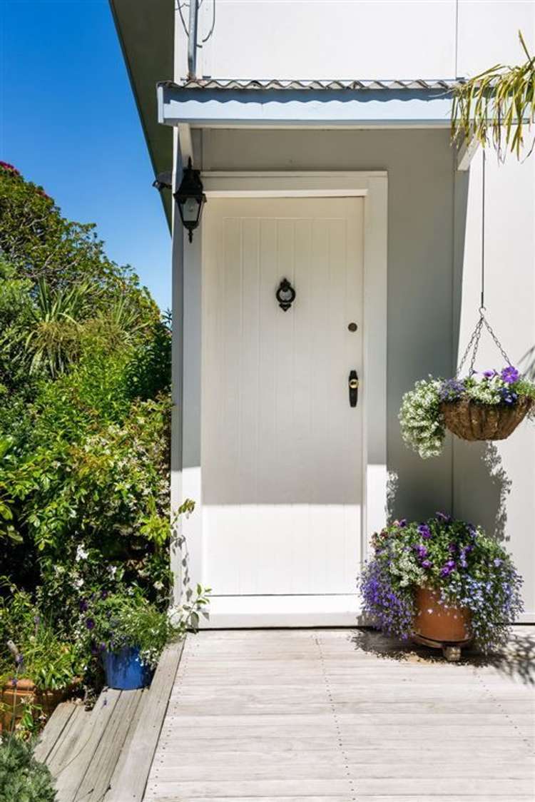 2/58 Beach Road Castor Bay_17