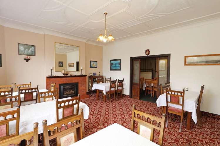 40 Gore Street + 41 Barrow Street Bluff_2