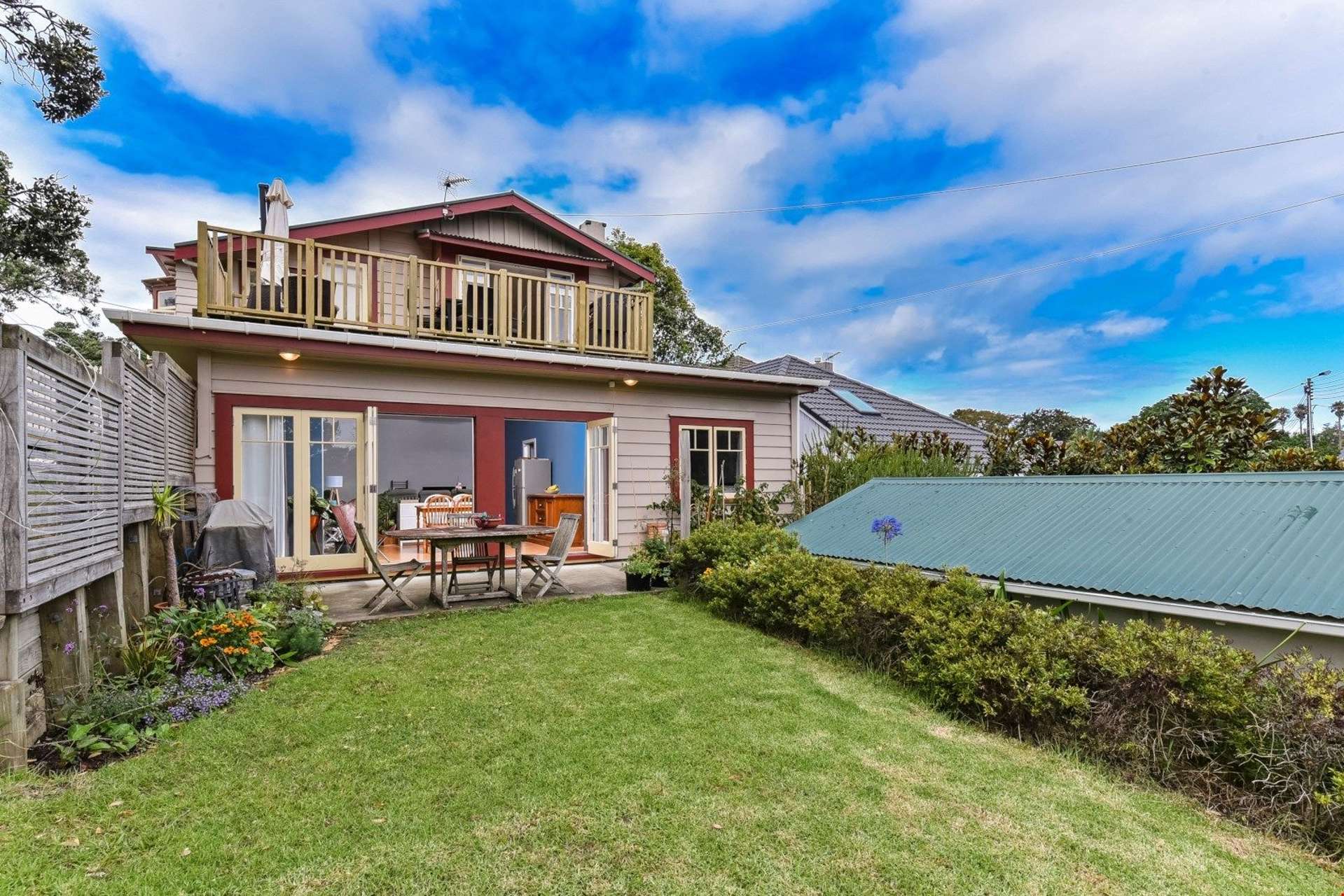 25 Ascot Avenue Narrow Neck_0