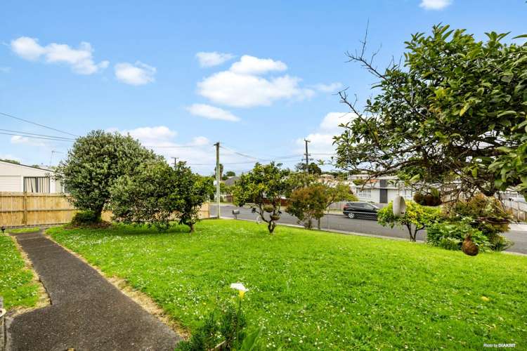 112 Beaumonts Way Manurewa_11
