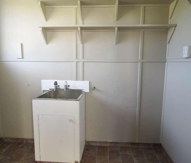 20 Conlon Street Reefton_9