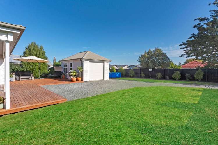 52 Greenhaven Drive Burwood_16