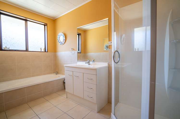 6 Tom Plato Drive Te Anau_11