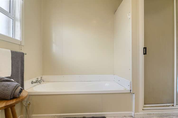 88 Taharangi Street Koutu_13