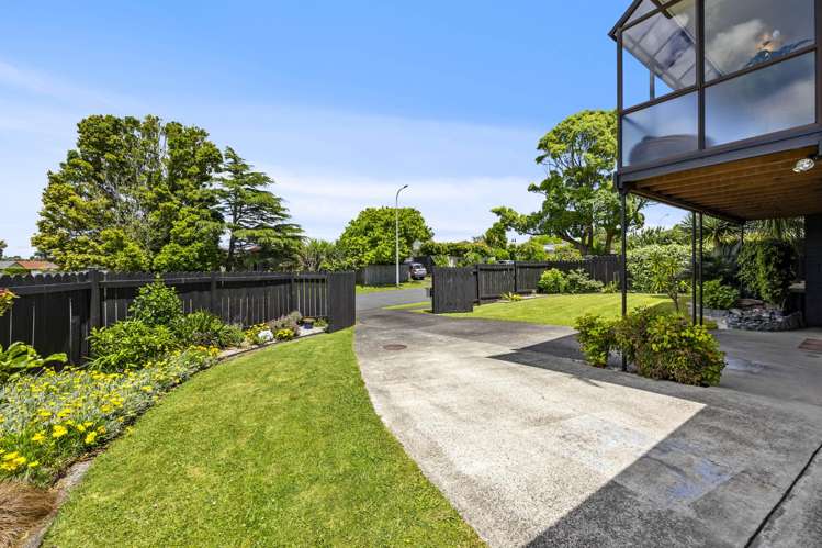 2/54 Luton Avenue Sunnyhills_24