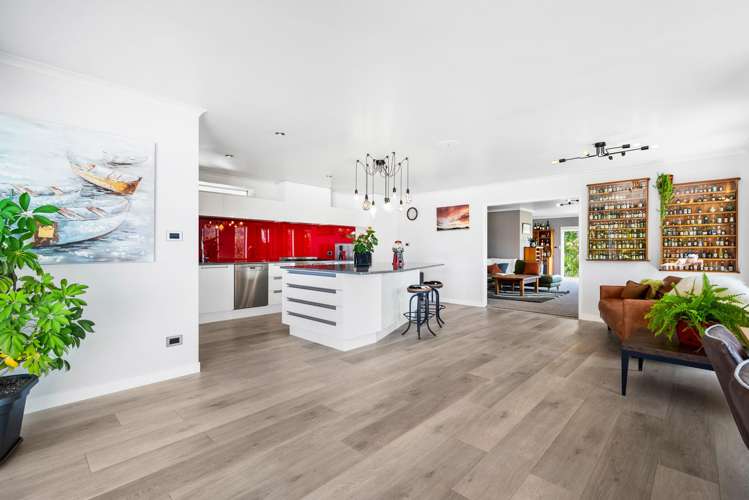 141 Dip Road Te Kamo_18