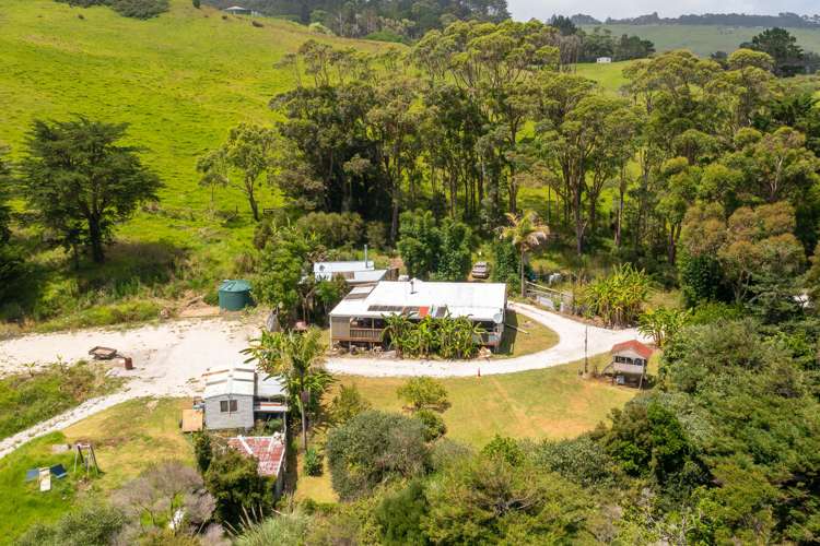 131 State Highway 12 Omapere_25