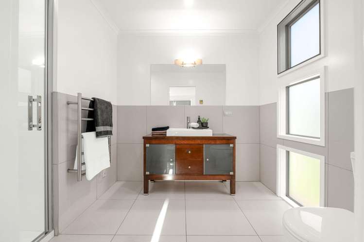 106 Saint James Drive Huntington_18