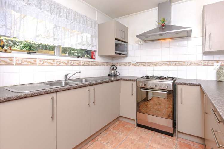 41 Kemp Road Massey_7