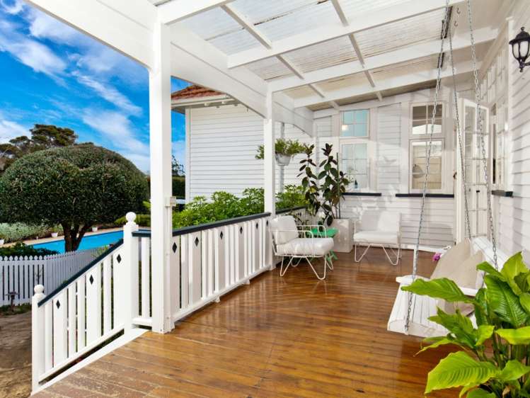 27 Bernard Magnus Lane Greenhithe_7