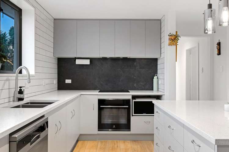 1/436 Greers Road Bishopdale_3