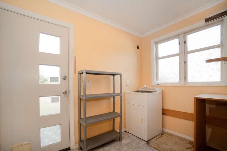 6 Belvedere Crescent Takaro_8