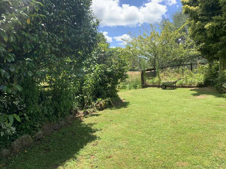 2121 Mountain Road Tariki_15