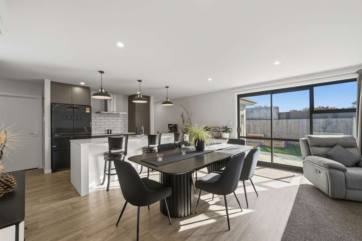 148 Derwent Crescent_2