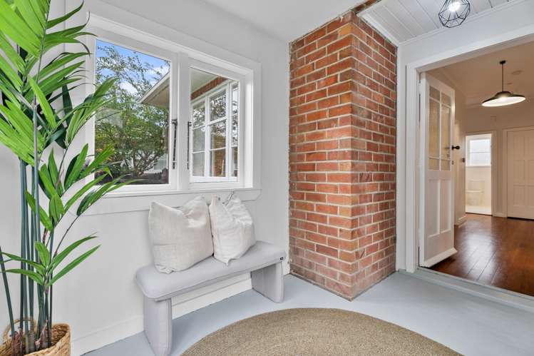 567 Mount Albert Road Royal Oak_5